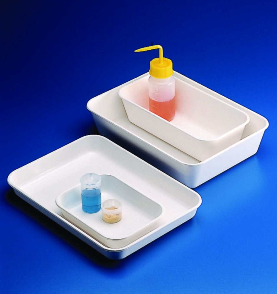 Tabletts und Schalen, PS